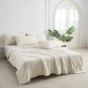 Silky Nylon Spandex Cooling Skin-Friendly Quilt Breathable Cool Blanket for Bed