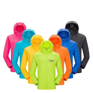 OEM Customized Lightweight Canvas Windbreaker Jacket for Men Waterproof Outdoor Wind Breaker Thin Plain Dyed for Spring Winter