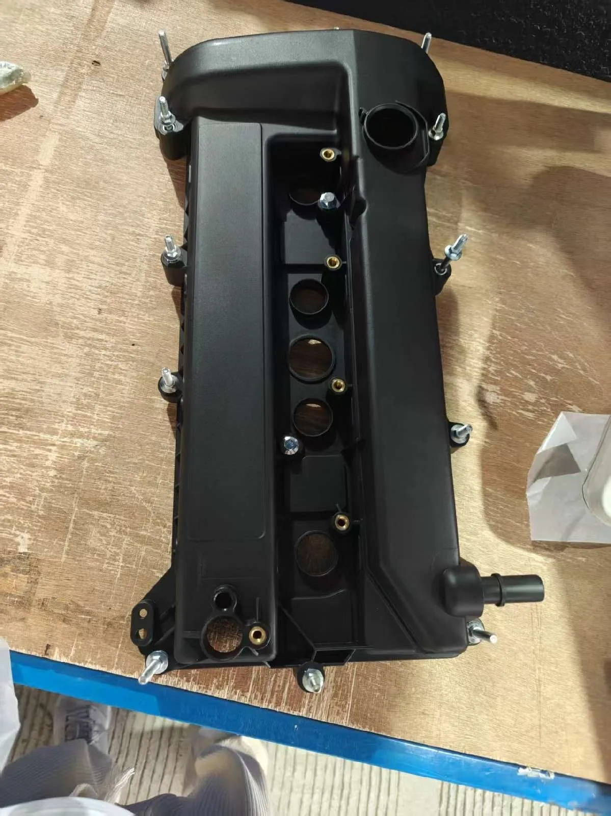 Plastic Engine Valve Cover 4S4Z6582CA for Ford Escape Focus Transit C... — 3