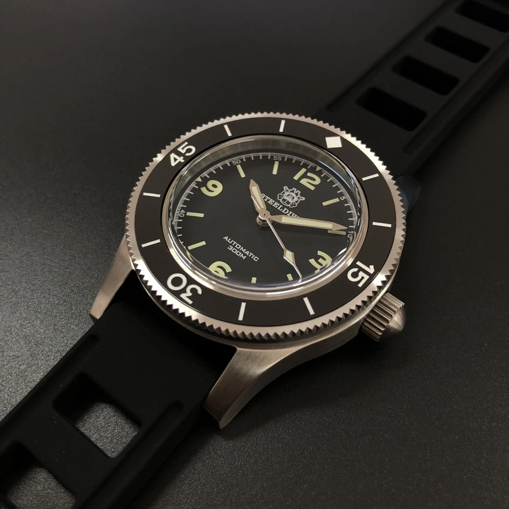 SD1952 Custom branded diver watch wholesale 300m waterproof mens dive watch