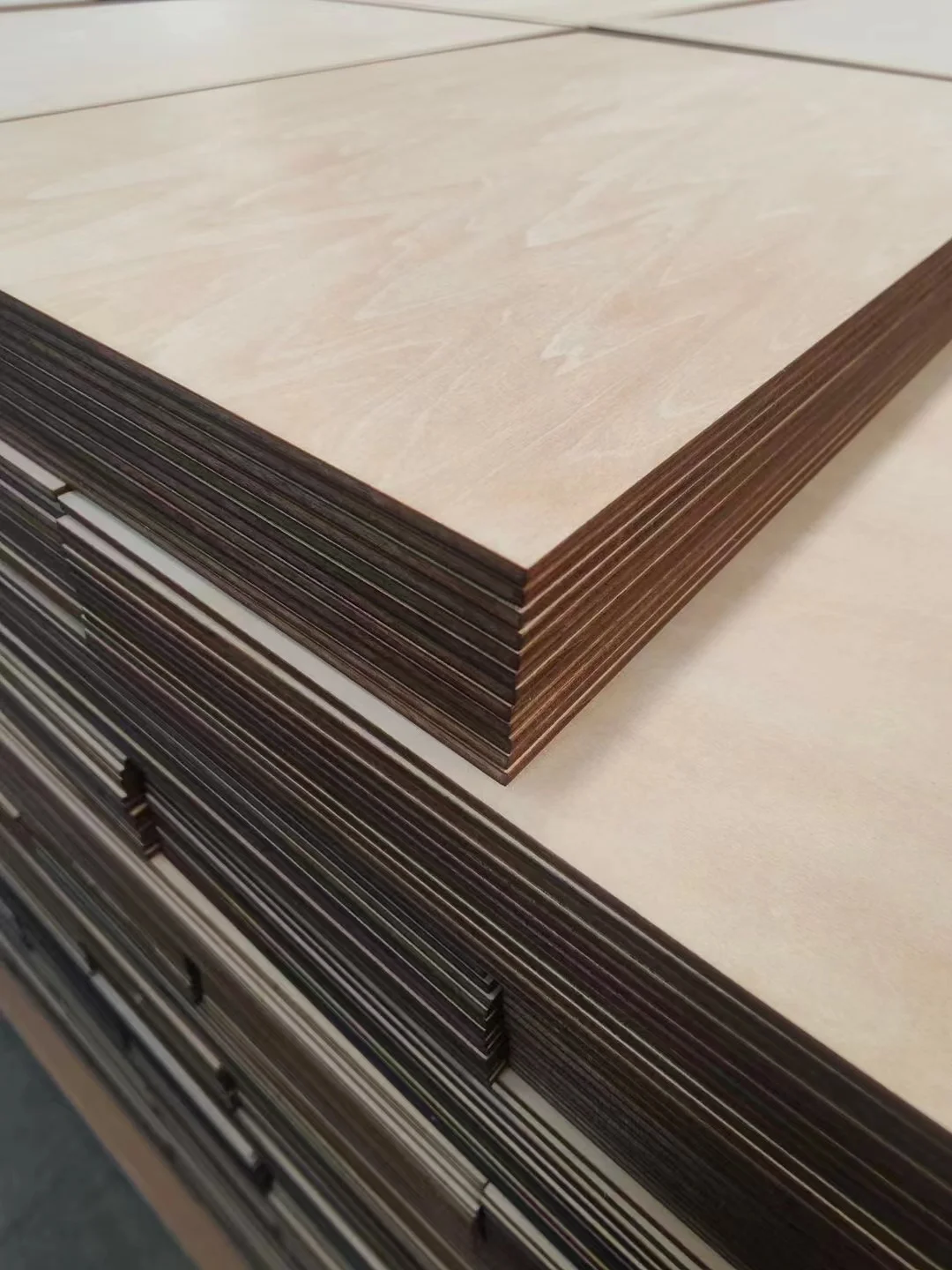 1mm 2mm 3mm Basswood Plywood Basswood Sheet for Laser Cutting 3D Puzzle  Toys - China Laser Engraving Basswood Plywood, Basswood Plywood Laser
