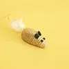Souris en corde de plumes
