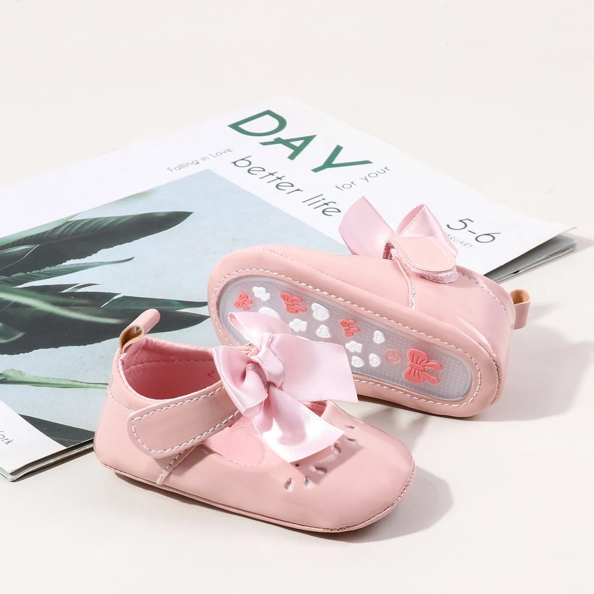 Big Bowknot Design Bling Cloth Material Soft Sole Princess Newborn Infant Bbay Shoes for Girls factory