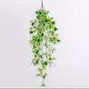 Five-pronged wall-mounted sweet potato with white edges