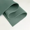 Verde oscuro