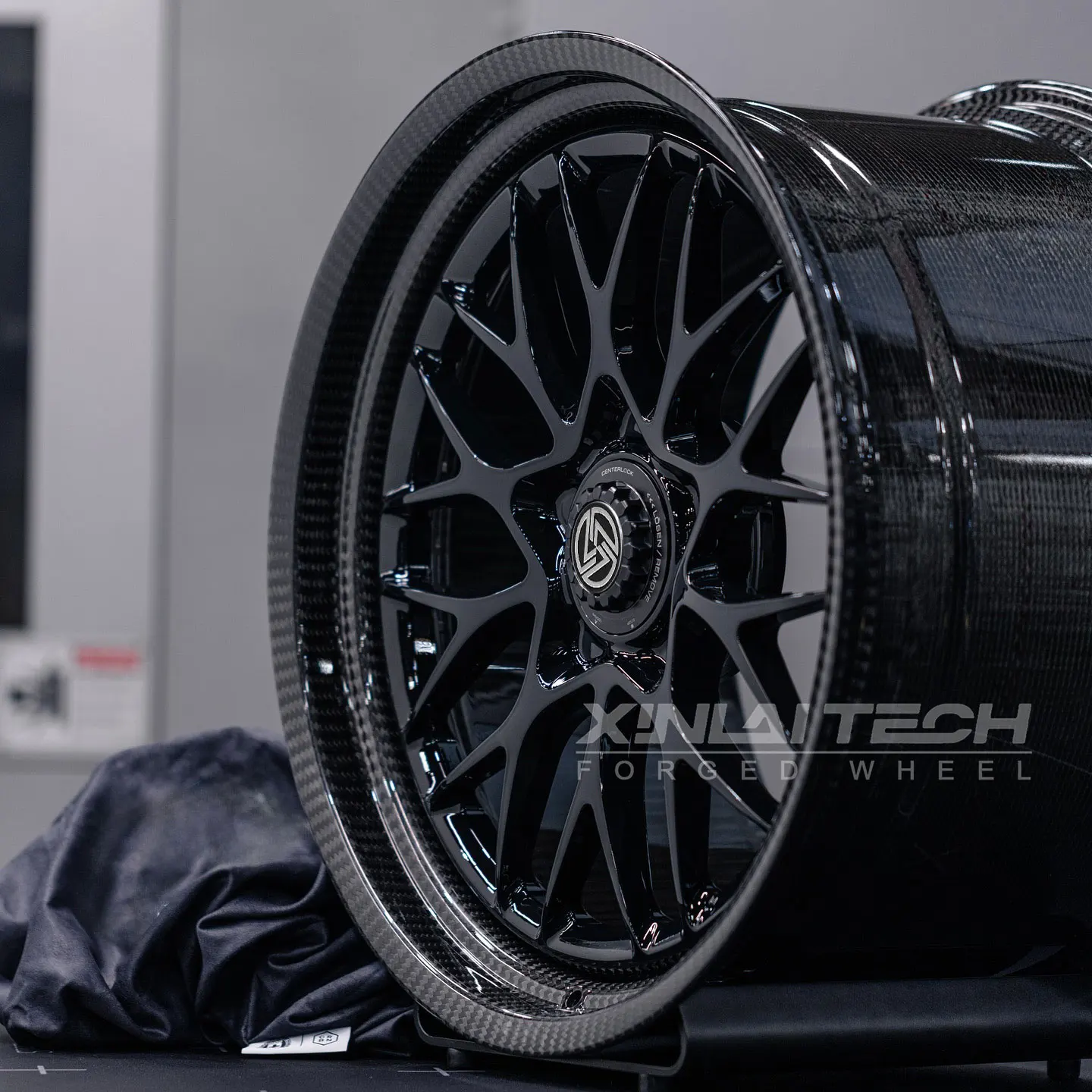 XL 2-piece Forged Carbon Fiber Wheel Gloss Matte Black 5x112 5x114.3 5x120 Carbon Fiber Forged Wheels 18 19 20 21 22 23 Inch - Image 1