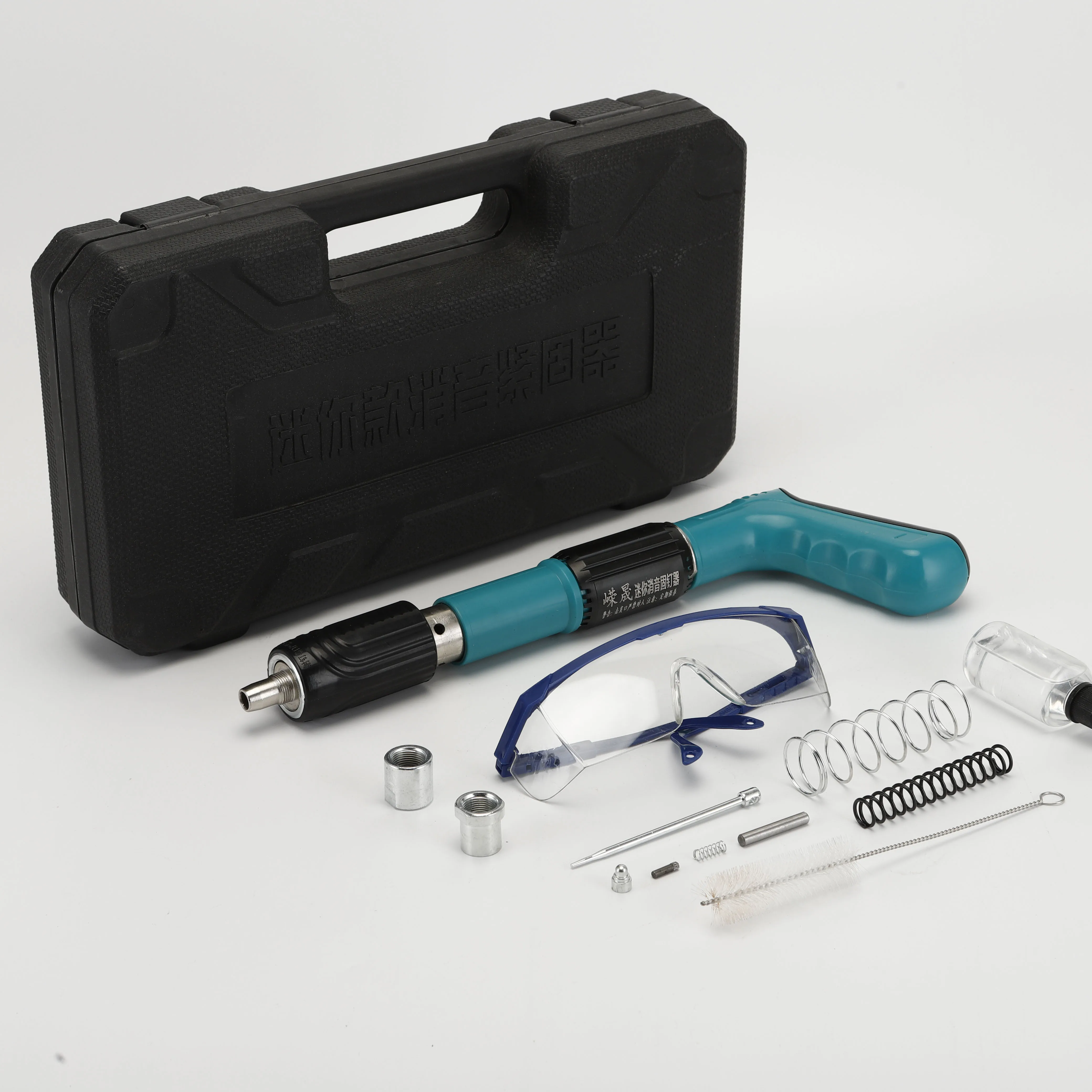 Portable Cordless Auto Airbrush Compressor Ramset Concrete Nail Gun with Nails for Metal Clinching Tool