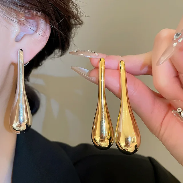 Silver Needle  Metal Photosensitive Surface Water Droplet Pendant Fashionable Versatile Niche Wholesale Stud Earrings for Women