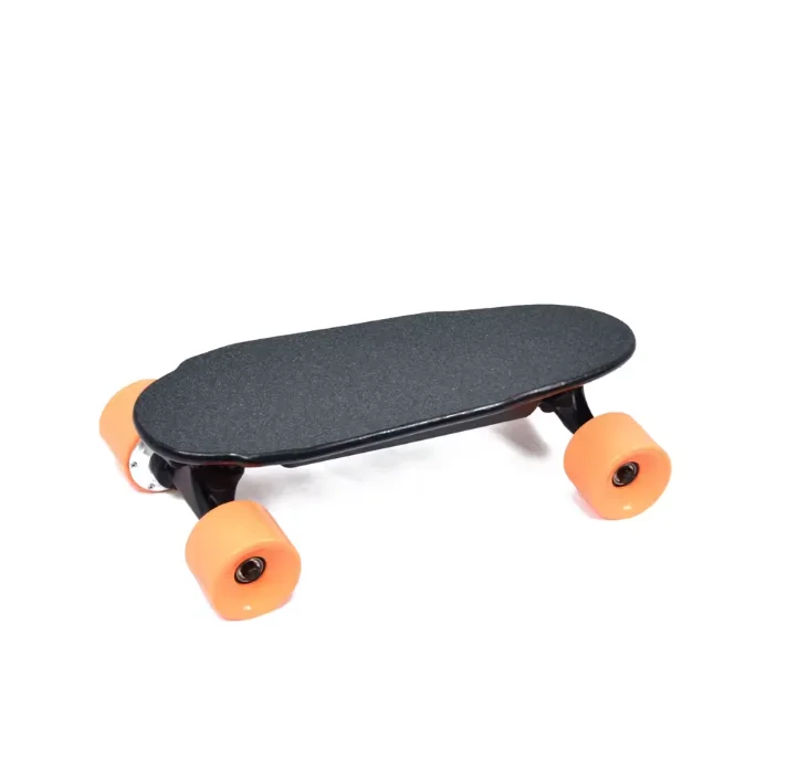 Elektro-Skateboard Mini-Serie Mit Fernbedienung – 700 W Motor, Reichweite Bis 30 Km, Traglast 150 Kg, Für Erwachsene & Jugendliche Elektro-Skateboard Mini-Serie Mit Fernbedienung – 700 W Motor, Reichweite Bis 30 Km, Traglast 150 Kg, Für Erwachsene & Jugendliche
