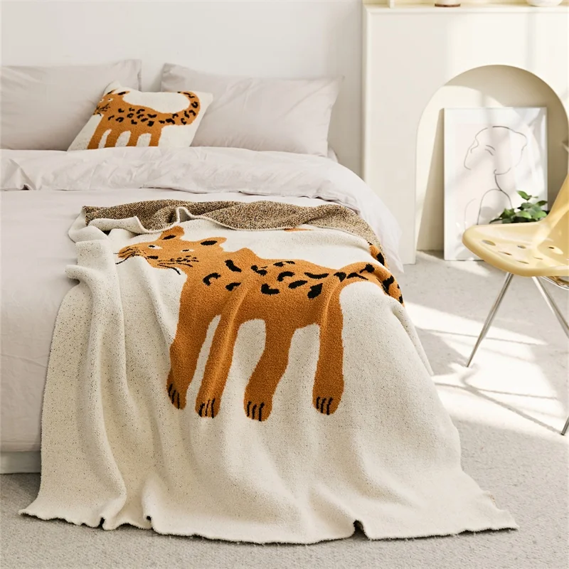 Wholesale  Polyester Cute Cartoon Jacquard Microfiber Knitted Throw Blanket For Winter Home Decoration And Child  BDB details