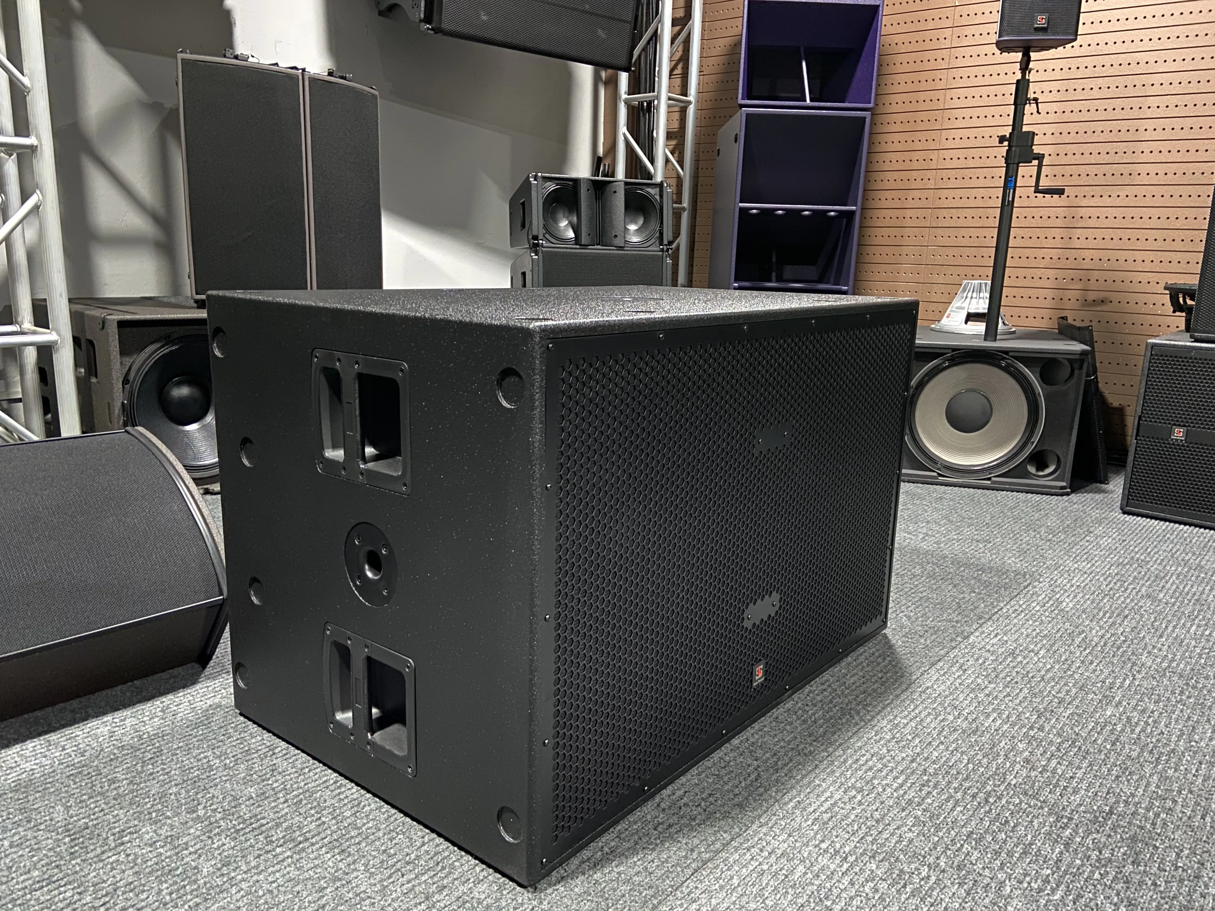 SUB-8006S デュアル18インチアクティブスピーカー 2400w高出力 