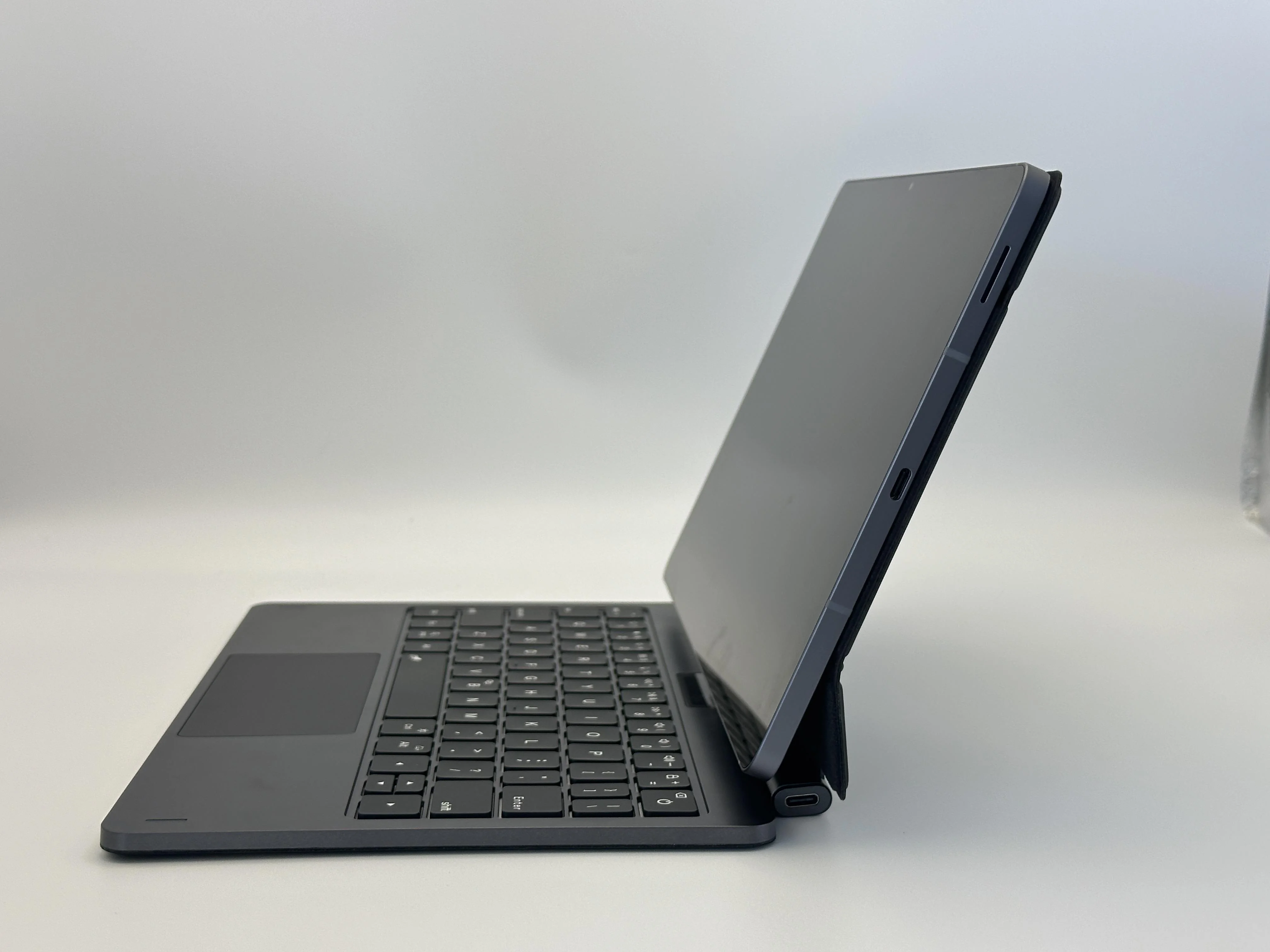 Metal Feel Magic Keyboard Cases for Samsung Galaxy Tab S9 S11 S10 Fe With Pencil Slot Multi-Touch Trackpad Language Customize