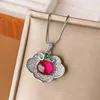 Pendentif corindon rouge platine avec chaîne