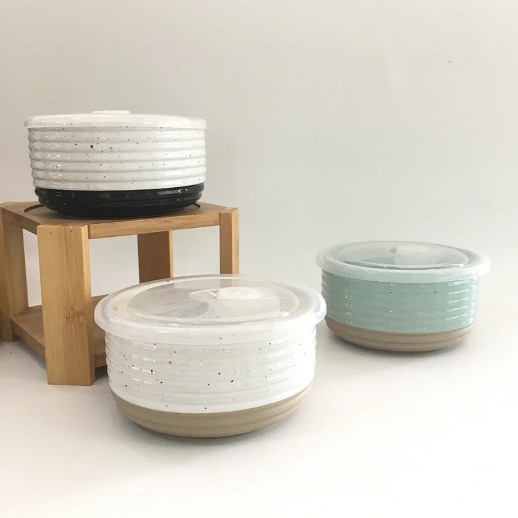 Two Tone Dot Decorative Custom Small Round Kitchen Serving Fresh Food Storage Cheap Ceramic Bowl with Plastic Lid
