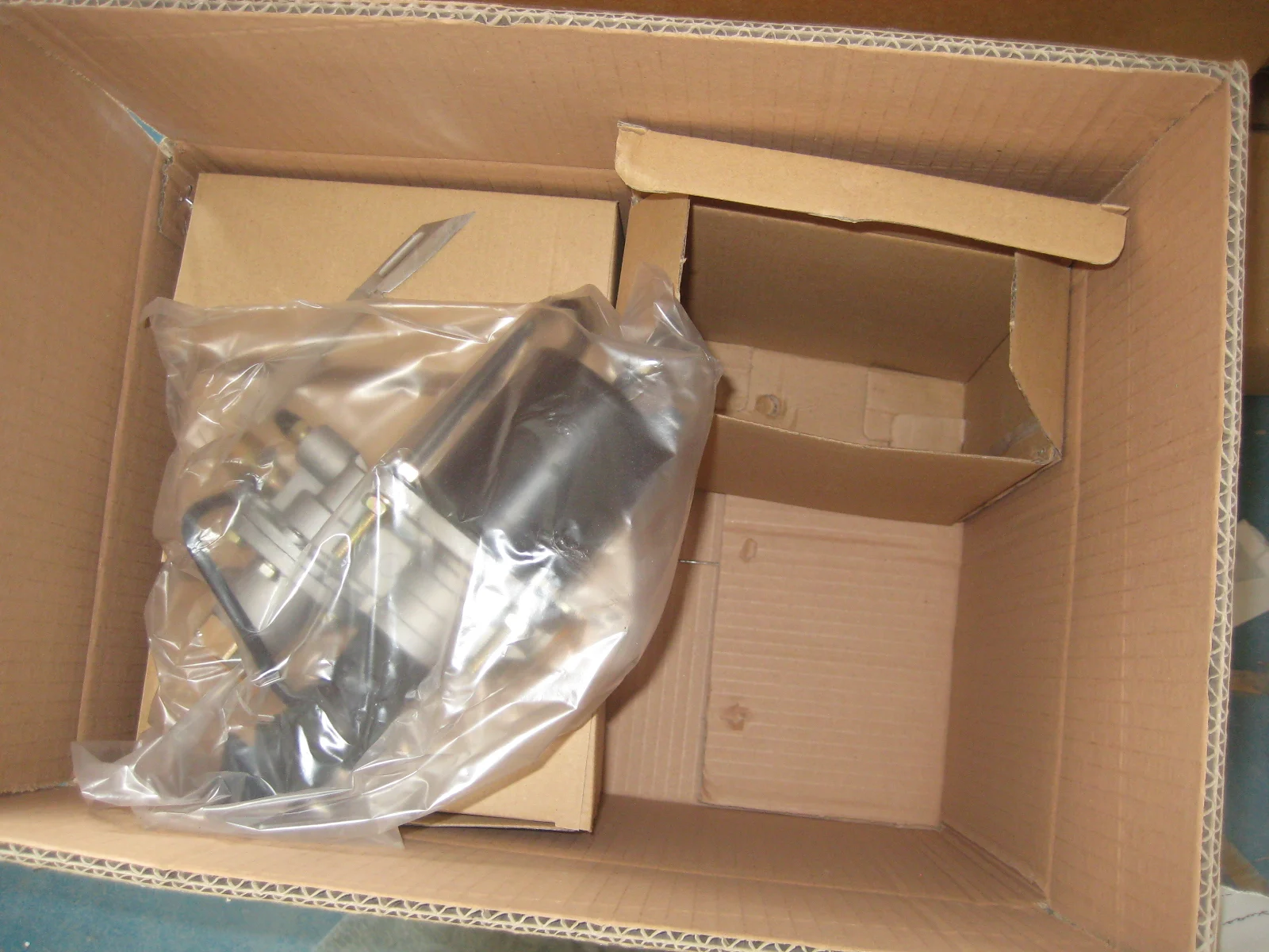 【希少】【輸入品】King Drive Booster Air Brake Booster for Japanese Truck Bus High Quality