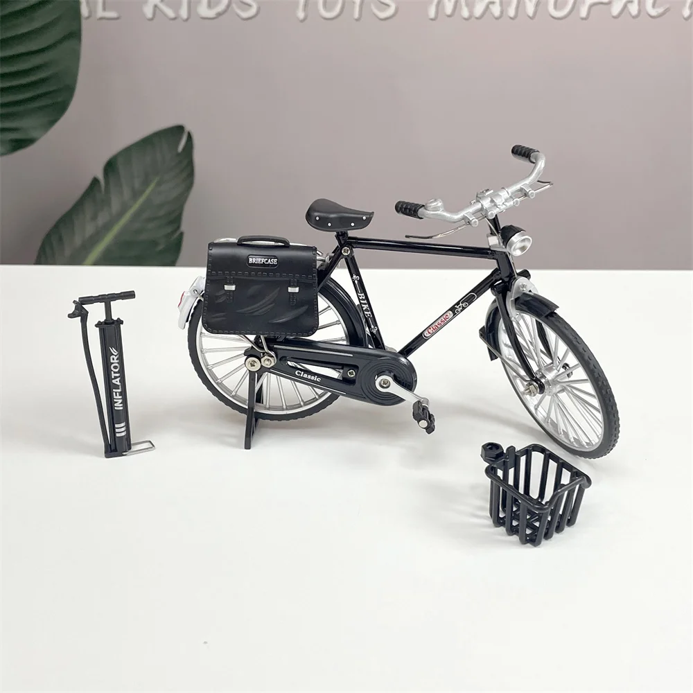 Wholesale Price Direct Sales Kid Classic DIY Assembly Retro Alloy Bicycle Small Finger Bike Toy