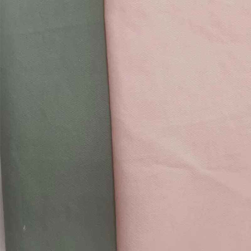 Нейлоновый хлопок 70D * 21S переменная саржа NC Водонепроницаемая 2/4 155Gsm куртка Готовая в наличии