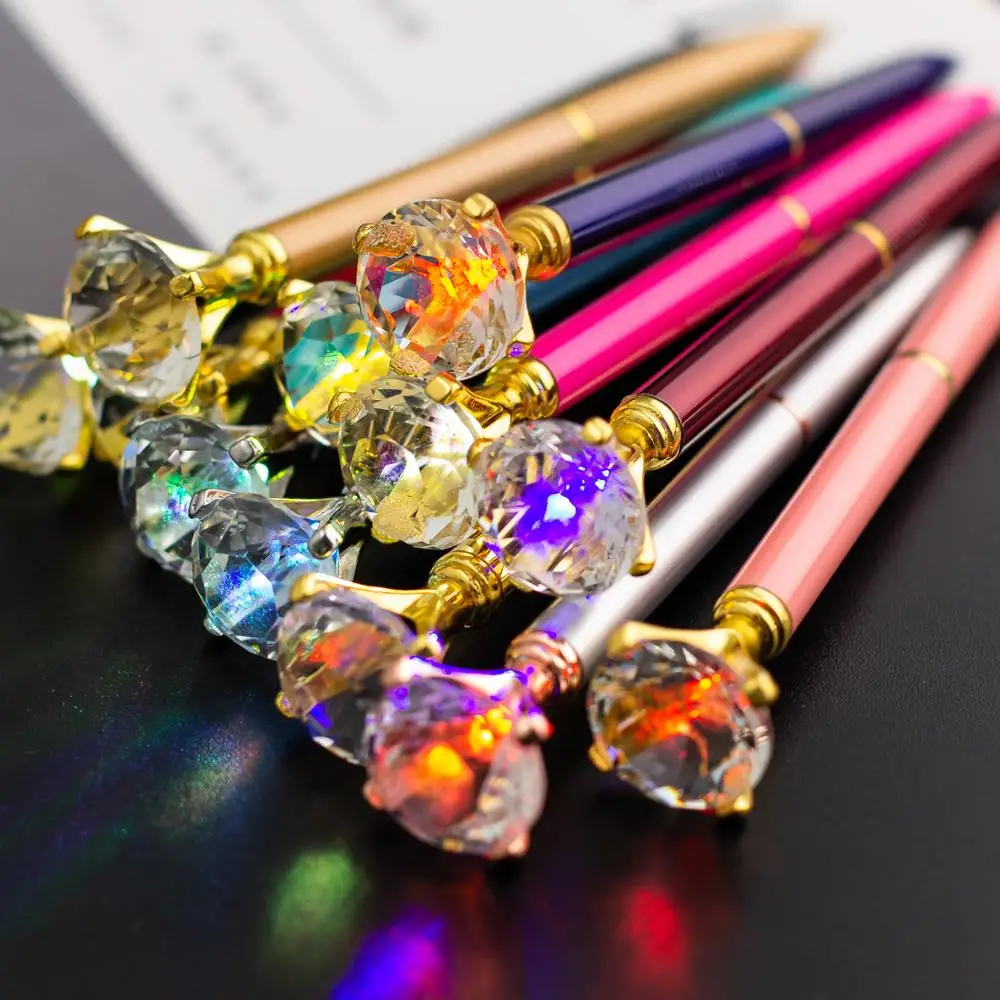 New Type Multifunctional LED Light Pen with Custom logo and Diamond
