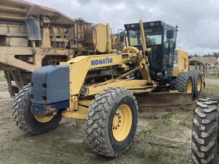 Famous Brand Komatsu GD655 Small Motor Grader with Rear Ripper