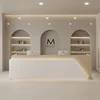 Beige + Blanco