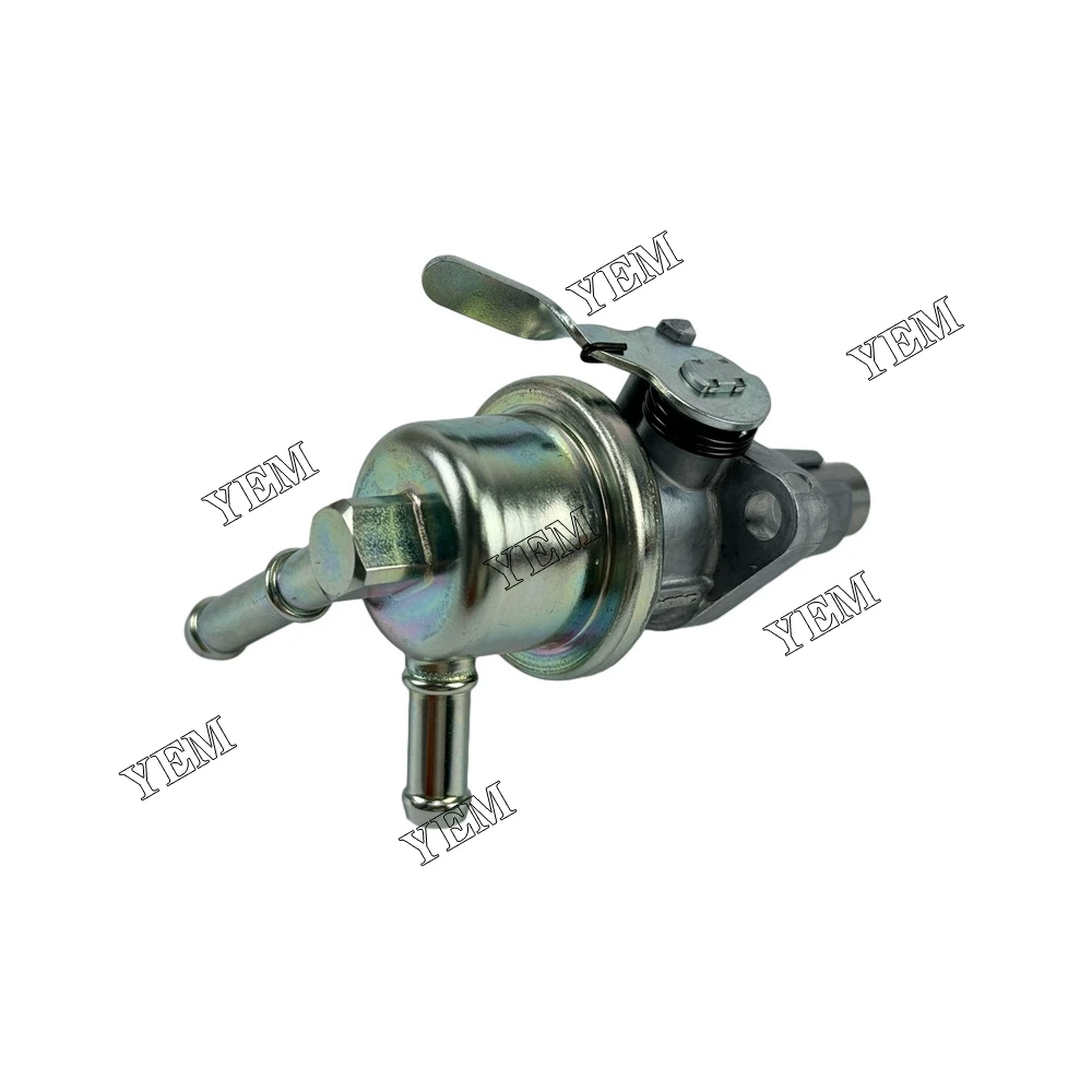 Good Quality D1703 Fuel Pump 17539-52033 Fit for Kubota D1703 Engine. 6