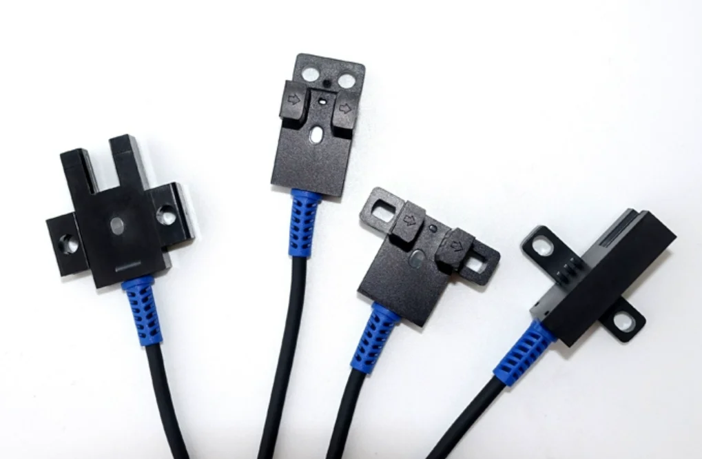 Optical Sensors 12V Board Mounted T/U Dark Micro IR Slotted Opto Switch Photoelectric Switch with Micro Ir Slot