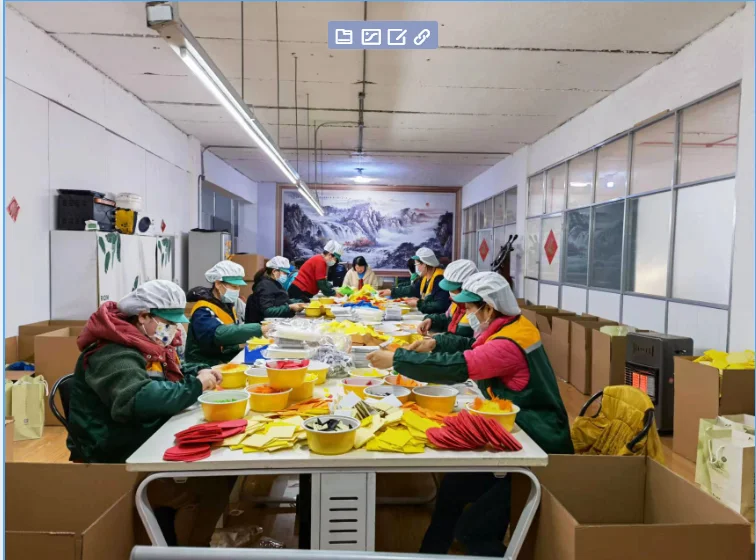 Dalian Sunflowers Handicrafts Co., Ltd. 2