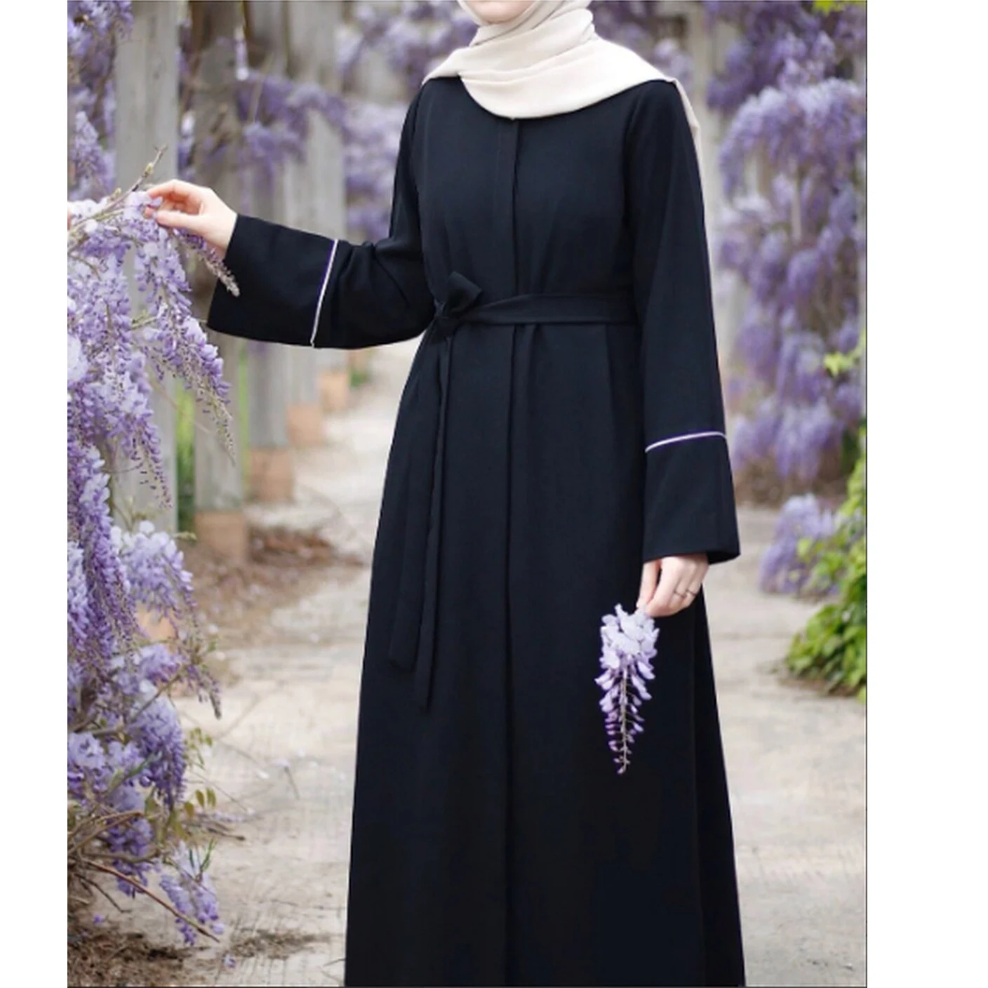 Islamic Black Crepe Abaya With Pocket and Zipper Outwear for Umrah Hajj and Ramadan Muslim Women's Dress