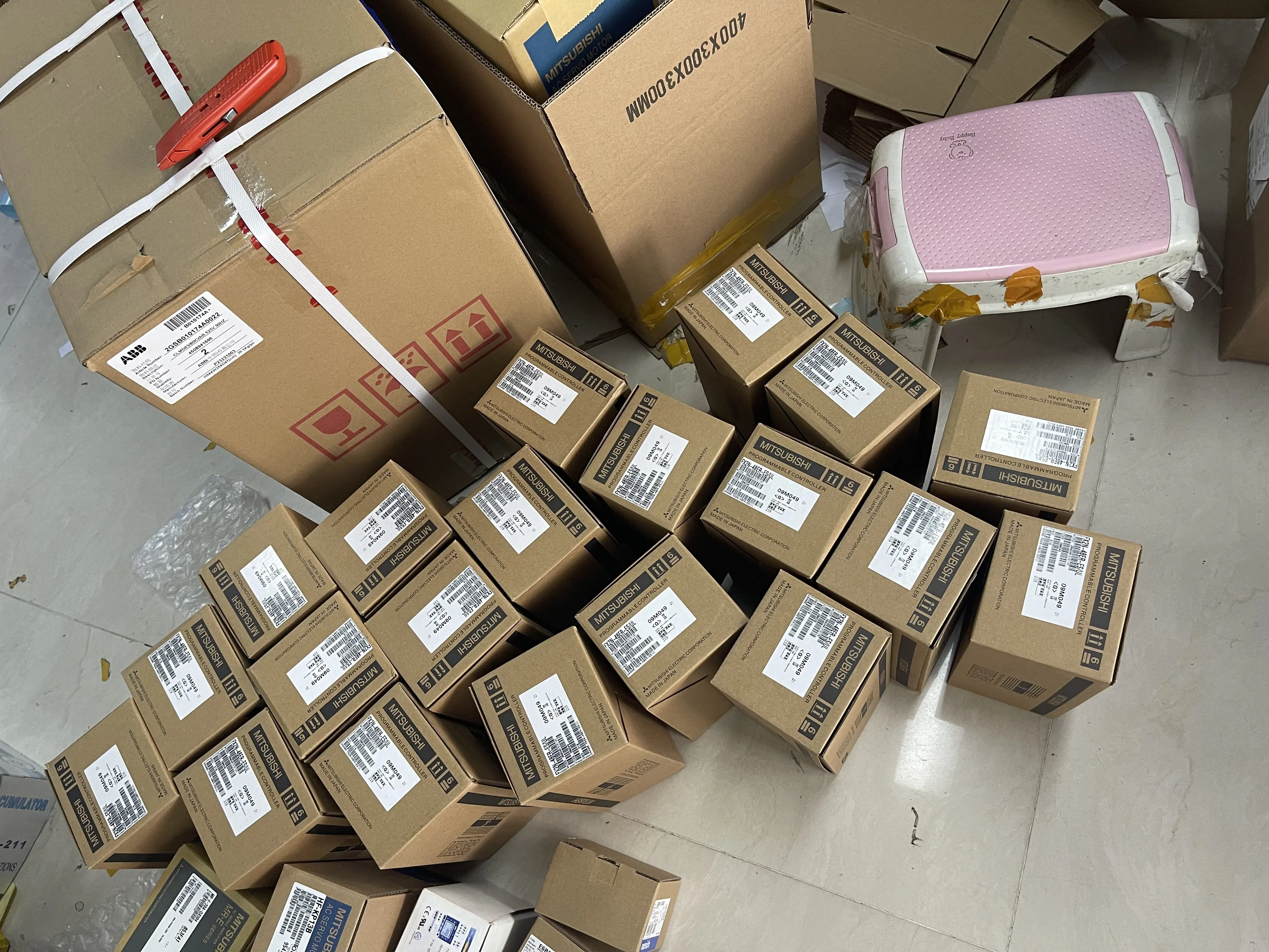 Mitsubishi Industrial Automation Products Assorted FX2N-48ER-ES/UL Mitsubishi Industrial Automation Products Assorted FX2N-48ER-ES/UL