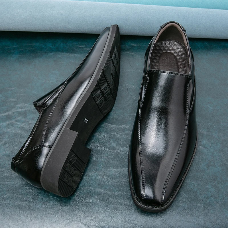 Classic Design Point Toe Formal Dress Shoes - Brown Leather