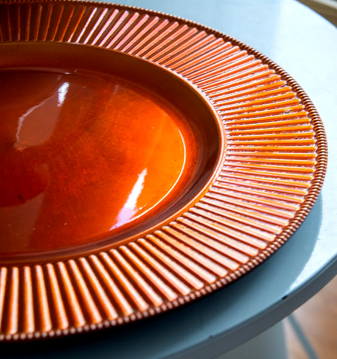 Round Decorative Wedding Plates Plastic Gold Charger Plate Under 13 Inch Customized Logo Party