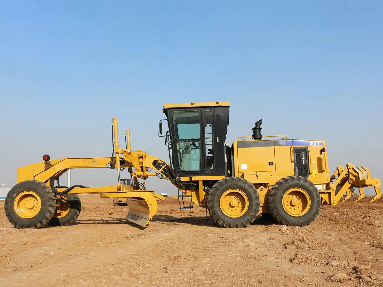 high quality  220HP motor grader  SEM922AWD with imported engine in Tanzania supplier