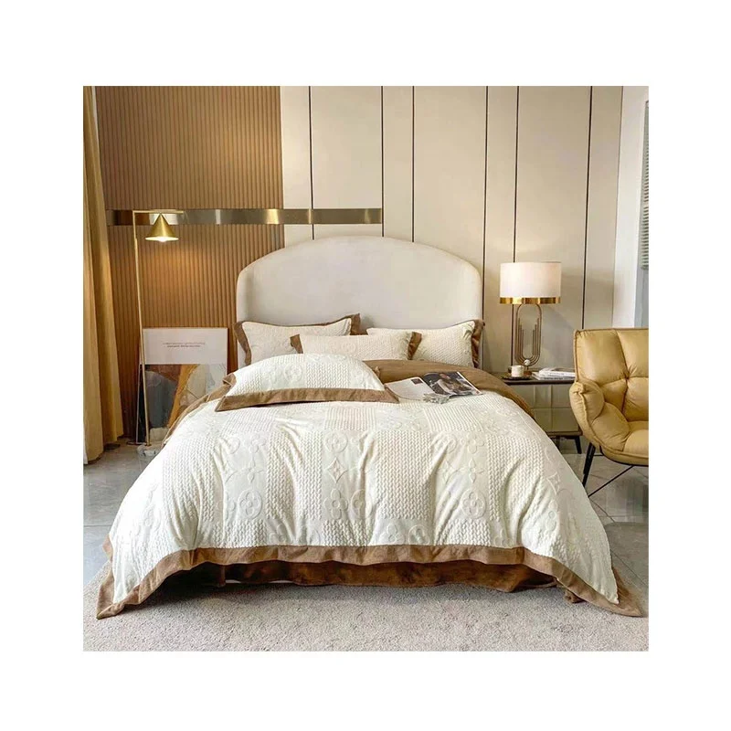 Designer Logo Pparis Theme California King Bedding Floral Prada King Size Set  Bedding - Buy Set Bedding,Prada King Size Bedding,Floral Bedding Product on  