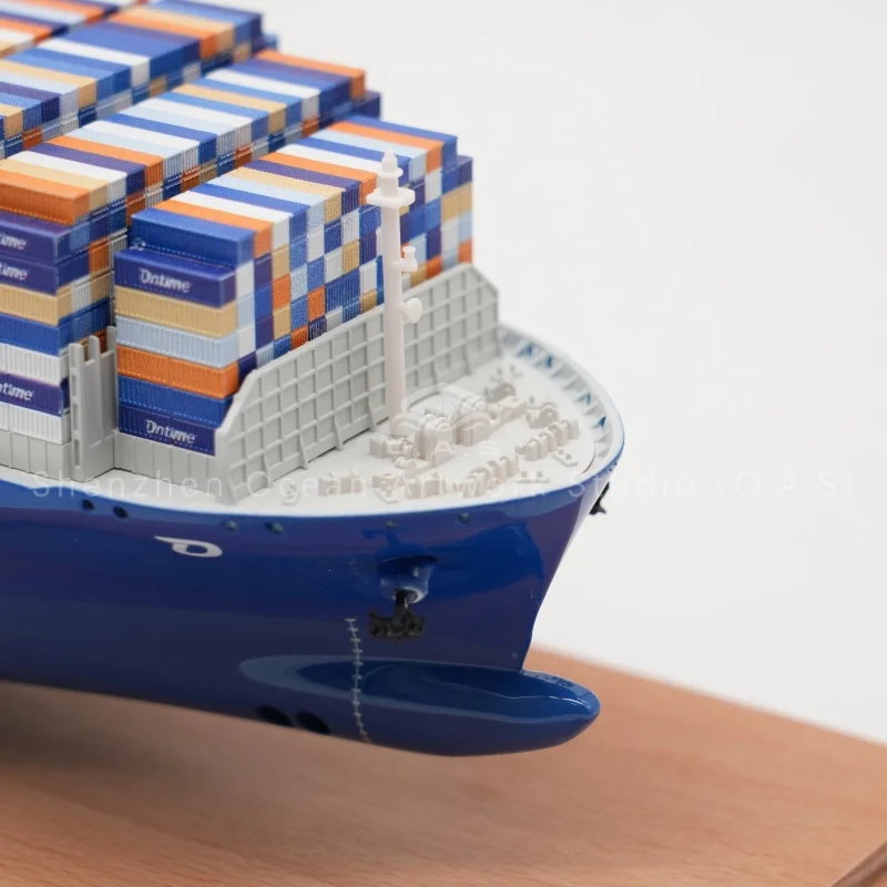 Premium boat model for cargo shipment display, made by professional maker. Custom production available with fine details, ideal for exhibition, teaching and business gifts. We support logo and color customization, stable quality for bulk order supply.Amber@vesselmodel.com Tel：+86 18038048785
