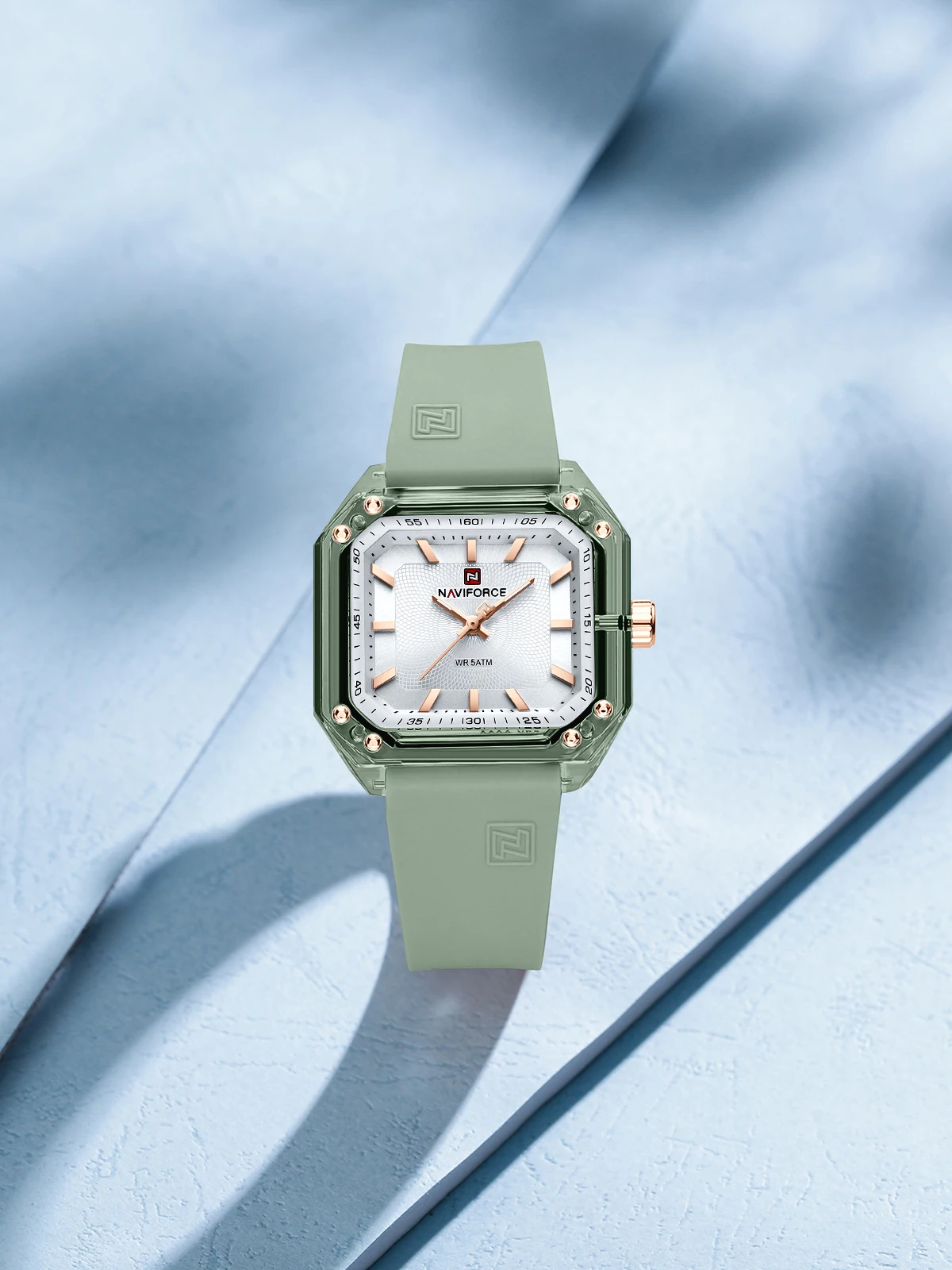 NAVIFORCE 7106 Ladies Watch Quartz Wristwatch Square Dial Sports Silicone Strap Luminous Waterproof 50M Womens Watch