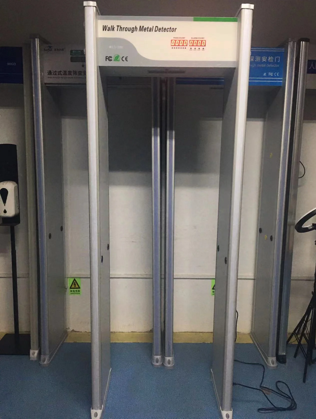 Security Door Frame 18 Zone Detecting Walk Through Metal Detector Gate