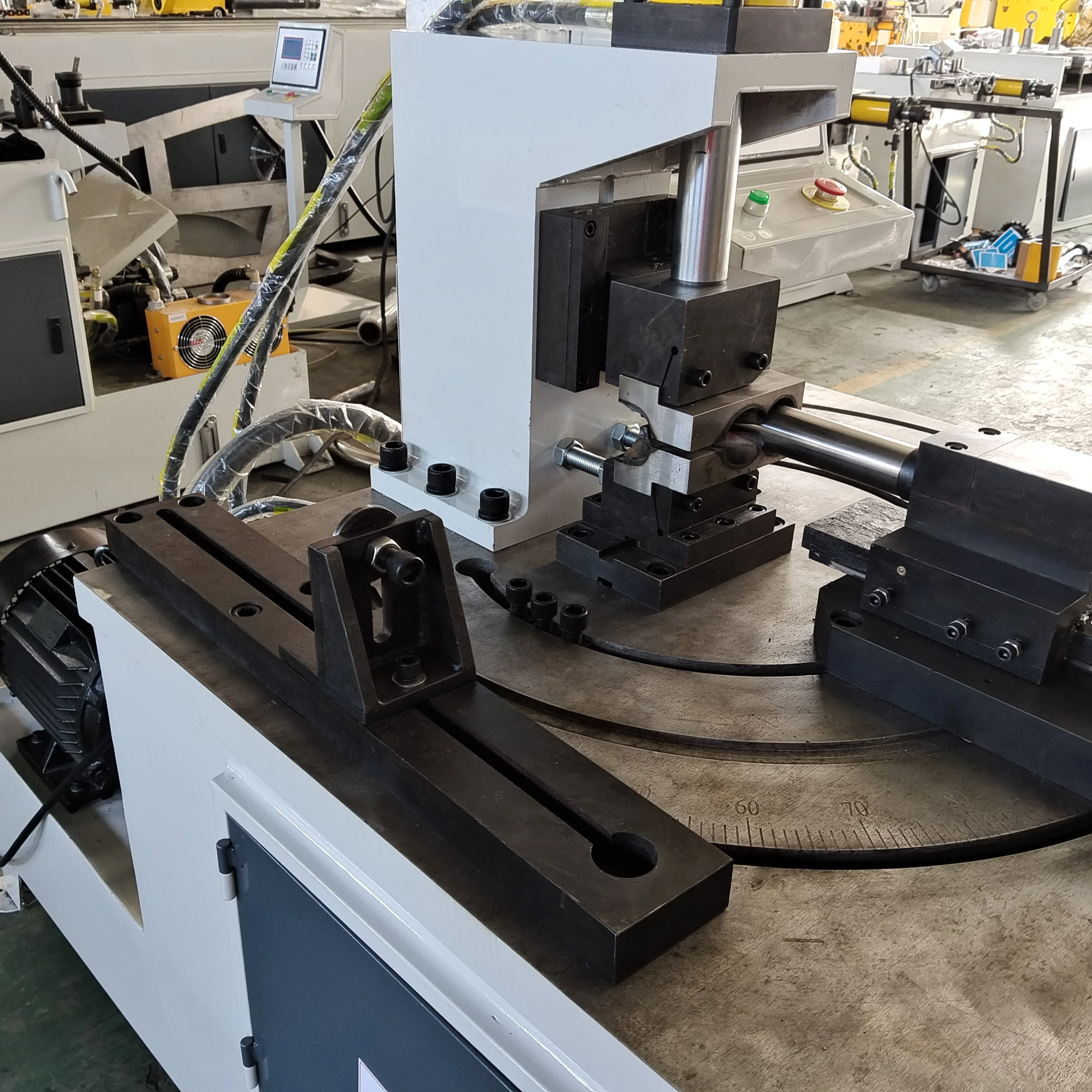 Hydraulic Semi-automatic Notching Machine Aluminum Copper Stainless Steel square Tube Pipe Arc Punching Machine