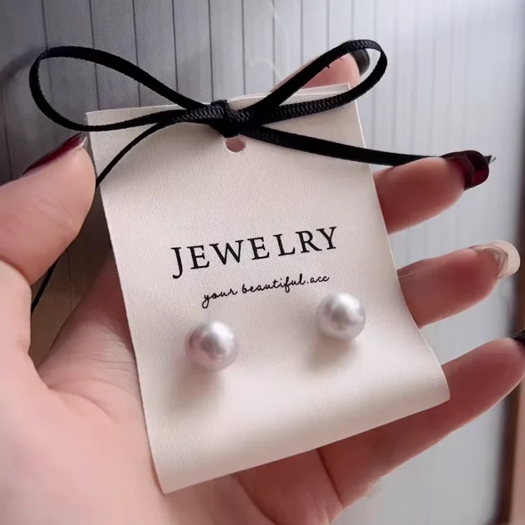 Specialty Paper Jewelry Display Cards with Custom Logo for Signature Branding and Boutique Earring Identity