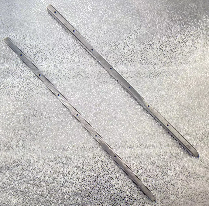 Ensemble de 600 piquets en plastique pour fixation de tente, longueur Ensemble de 600 piquets en plastique pour fixation de tente, longueur