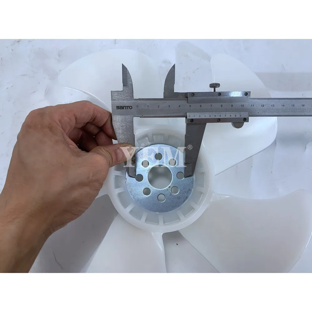 Good Quality D902 Fan Blade 17421-74110 Fit for Kubota D902 Engine. 6