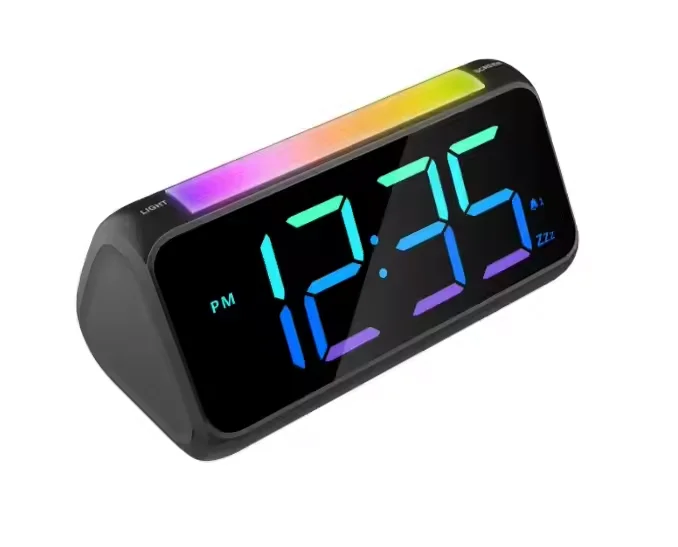 Relógio Digital com Luz Noturna RGB Tela Colorida Exibição ABS Relógio de Alarme em Preto e Branco OEM e ODM Suportados