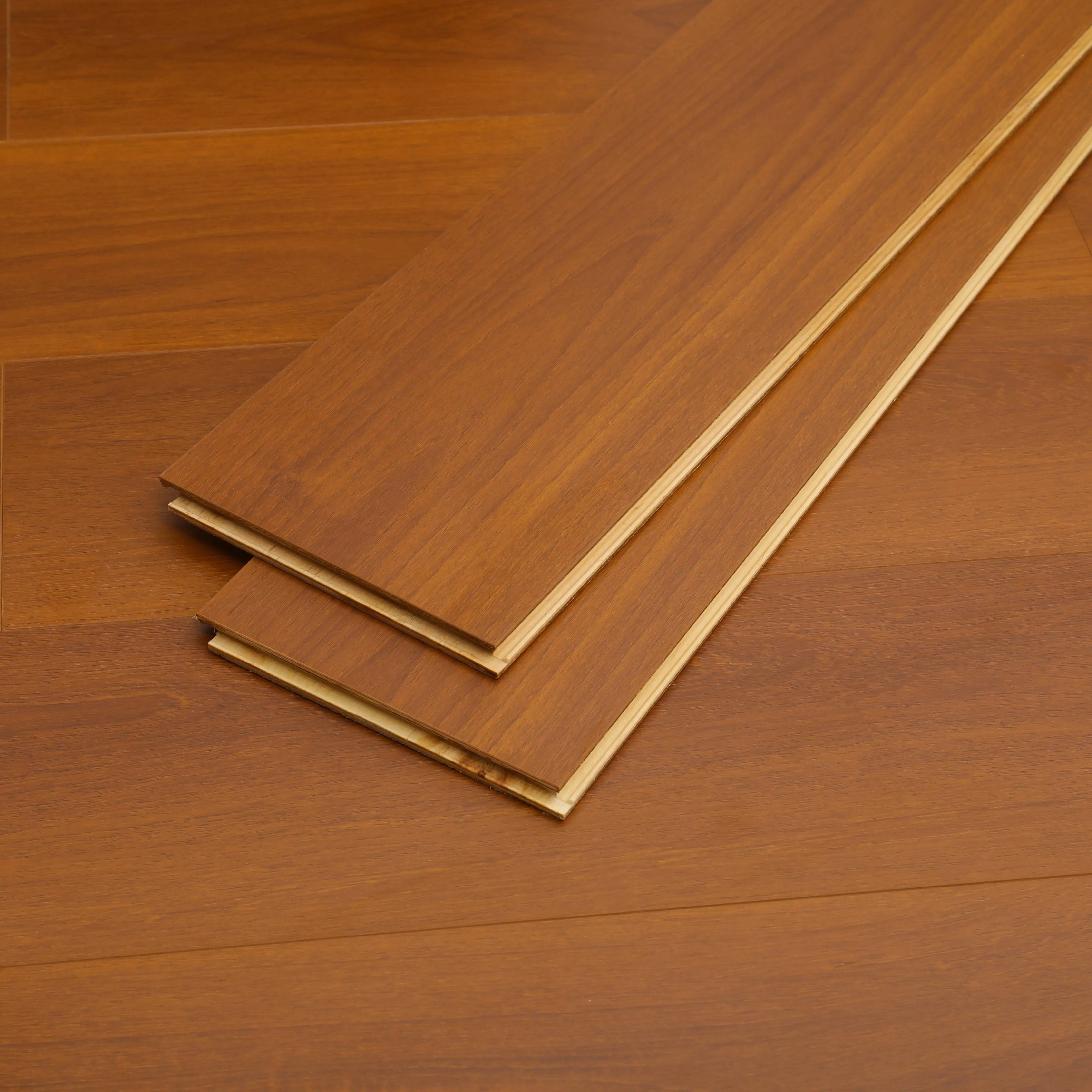 Strong Dirt Resistance, New Solid Wood Composite Flooring, Household Waterproof and Wear-resistant Wood Flooring