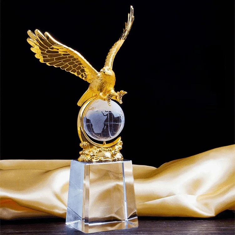 Wholesale Custom K9 Souvenirs  Crystal Trophy Gold Eagle Crystal Trophy