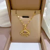G113.Colgante de cobre con cadena de acero de titanio.