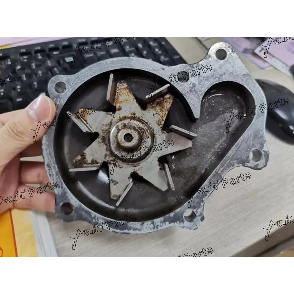 Engine Repair Kit V3300 Water Pump for Kubota 2