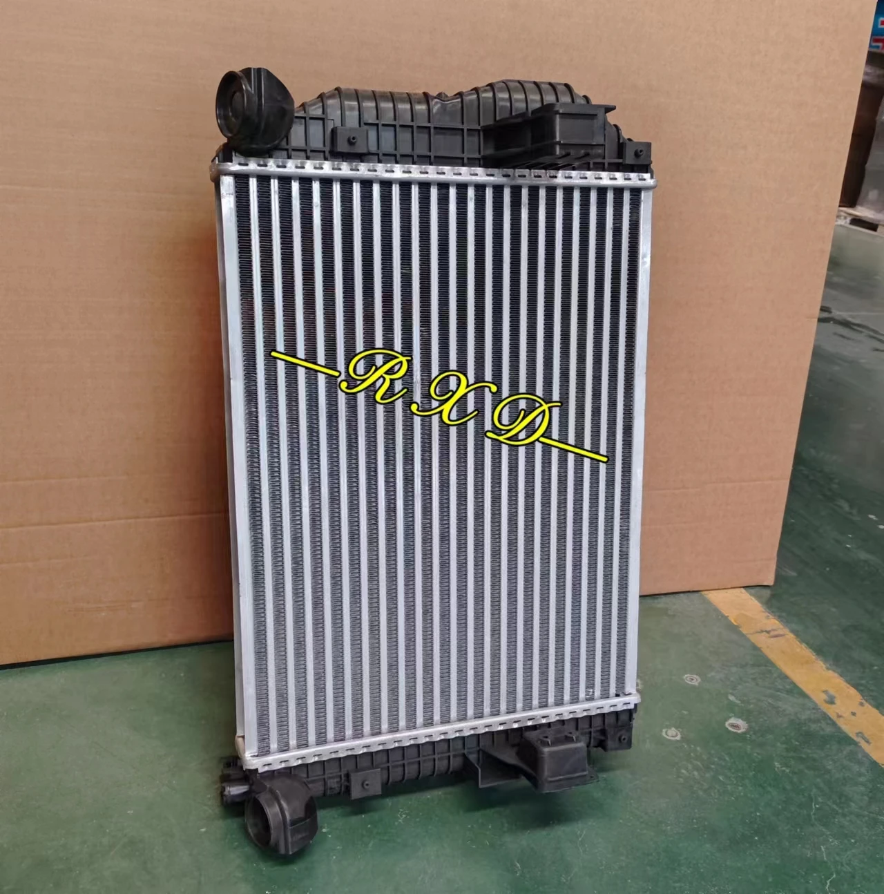 Auto Intercooler Truck Intercooler Aluminum Intercooler 9705010101