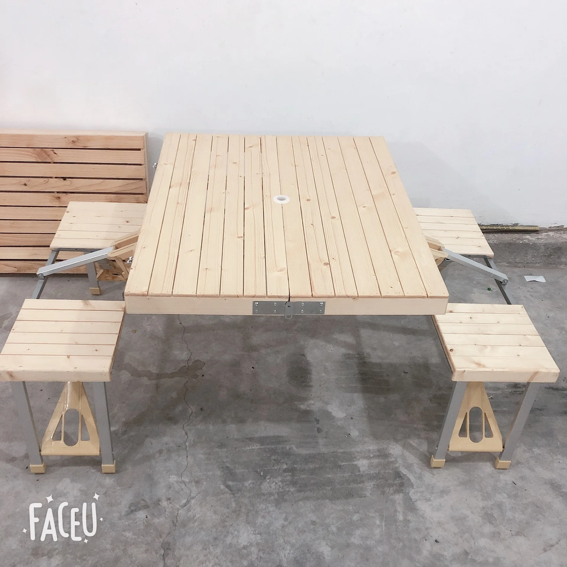 Wholesale Outdoor Wooden Portable Foldable Table BBQ Camping