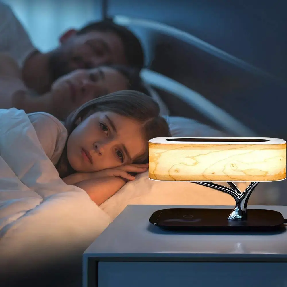 2023 Latest Gadget Tree of Light Wooden Desk Lamp New Technology 10W Fast Wireless Charger with BT Speaker Table Lamp