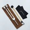 Bolsa de tela marrón 111HZ+martillo negro