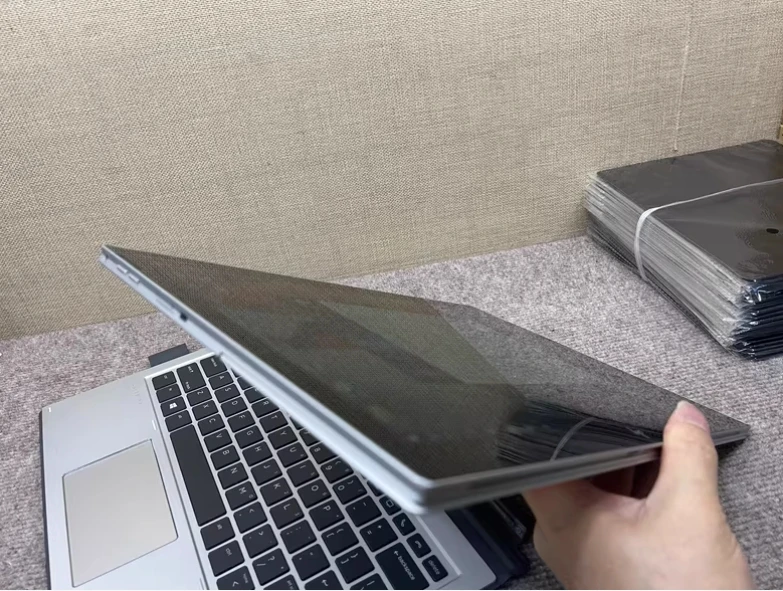 H-P Elite X2 1013 G3 Laptop, with Intel Core I5-8250U, 8GB RAM and